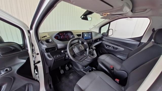 Peugeot Rifter image 6