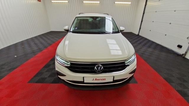 Volkswagen Tiguan image 9