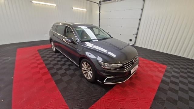 Volkswagen Passat Sw image 6
