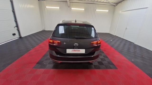 Volkswagen Passat Sw image 1
