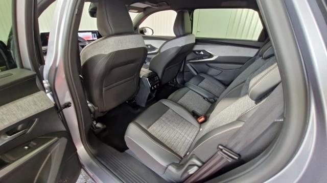 Peugeot 5008 image 1