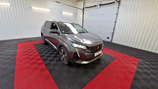 Peugeot 5008 image 1