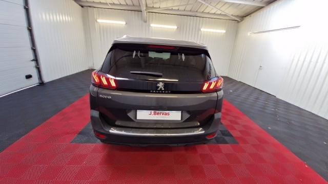Peugeot 5008 image 4