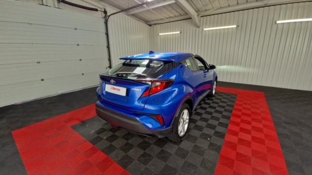 Toyota C-Hr image 1
