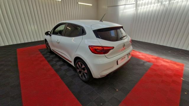 Renault Clio image 6