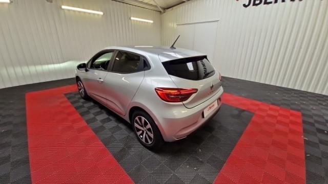 Renault Clio image 9