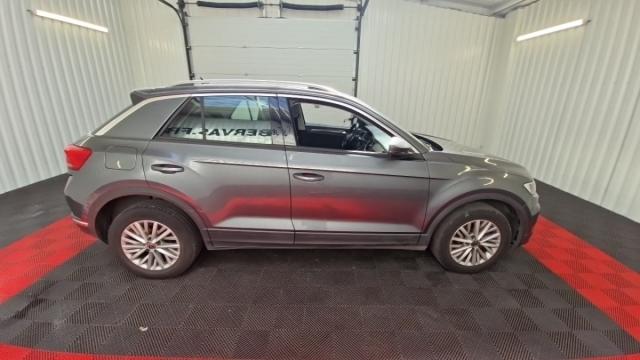 Volkswagen T-Roc image 9