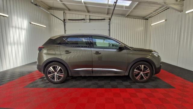 Peugeot 3008 image 1