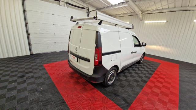 Renault Express Van image 6