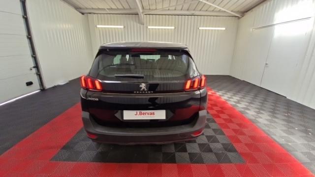 Peugeot 5008 image 8