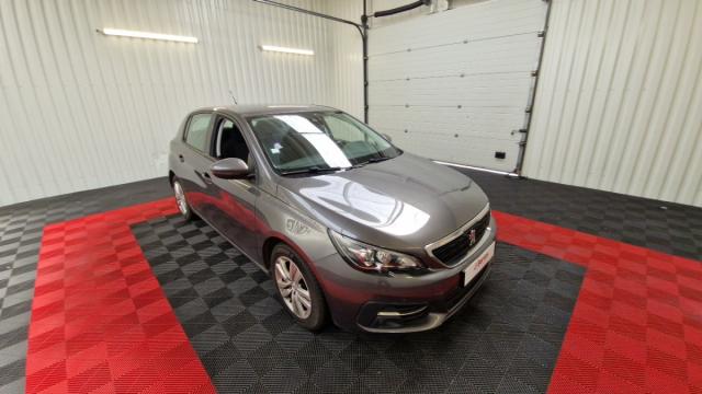 Peugeot 308 image 1