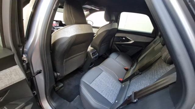 Peugeot 3008 image 3