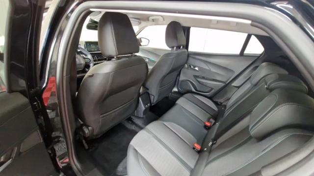Peugeot 2008 image 9