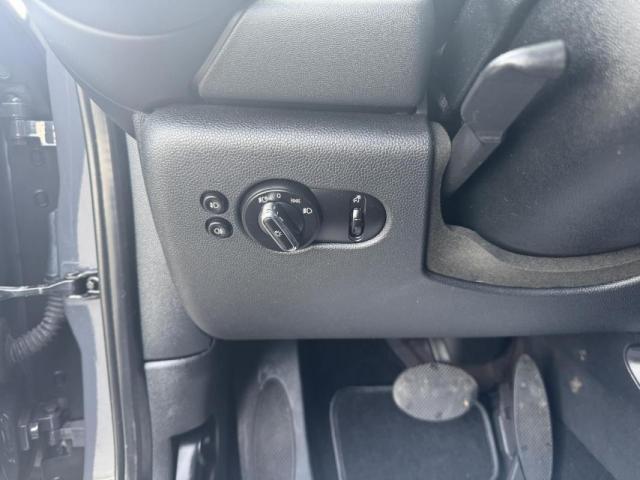 Mini Mini image 9