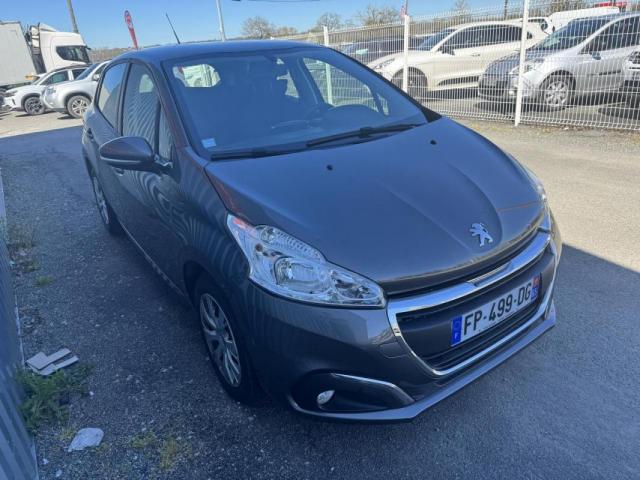Peugeot 208 image 1