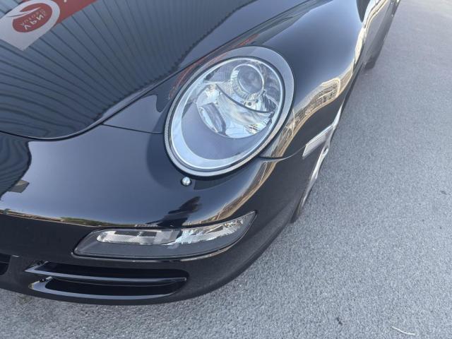 Porsche 911 image 8