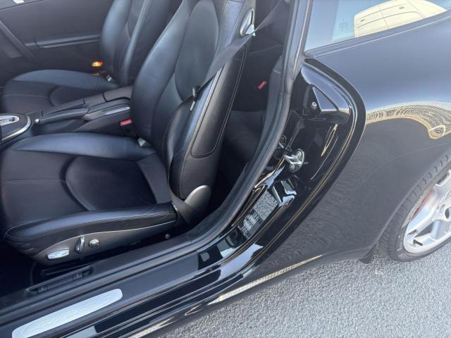Porsche 911 image 2