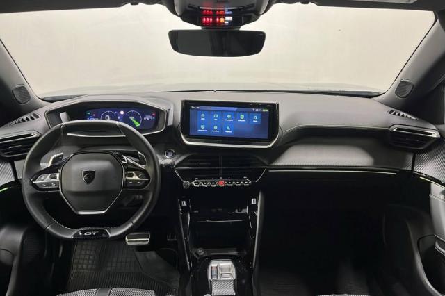 Peugeot 2008 image 1