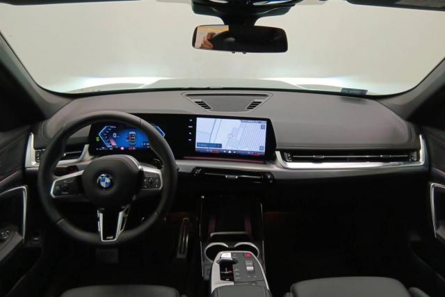 Bmw X1 image 2