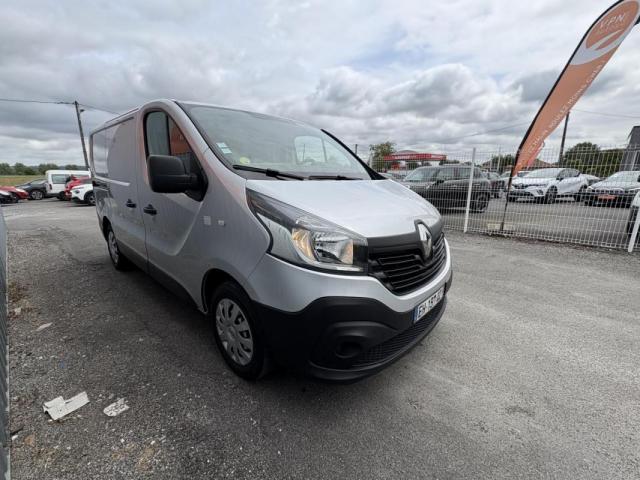 Renault Trafic image 8