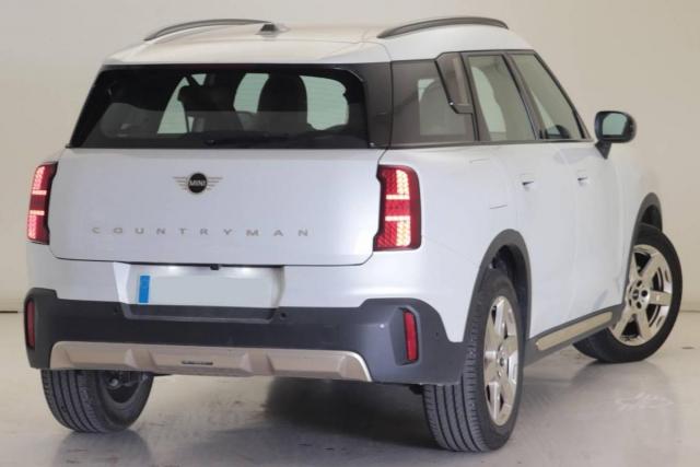 Mini Countryman image 3