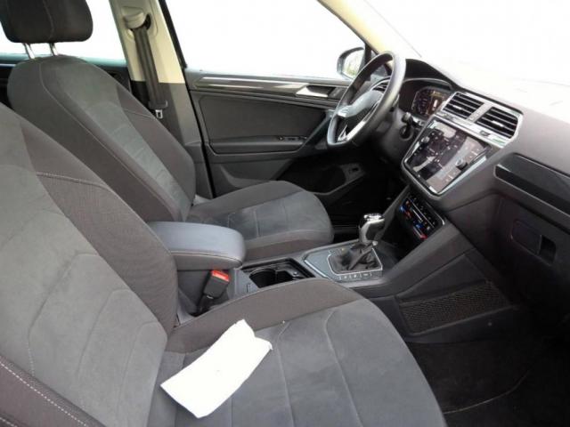 Volkswagen Tiguan image 8