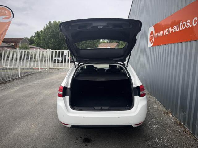 Peugeot 308 image 6