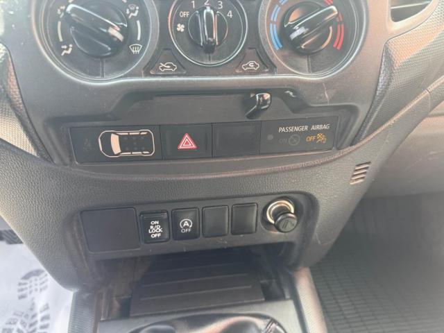 Mitsubishi Pick-Up image 7