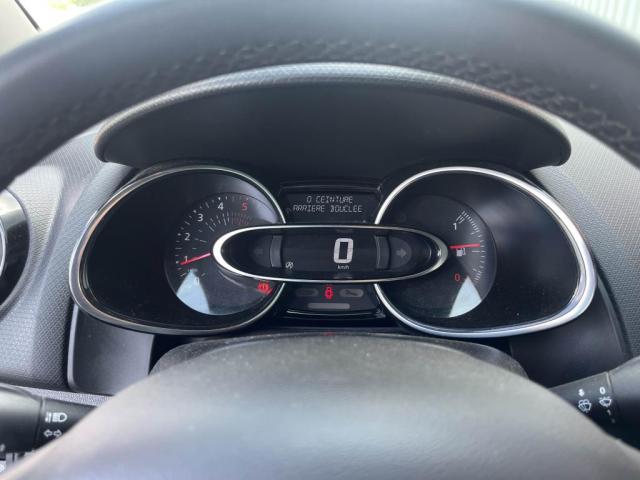 Renault Clio image 9