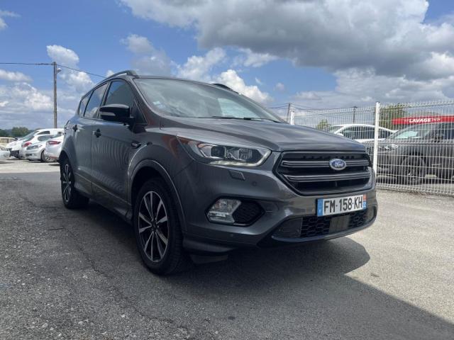 Ford Kuga image 9