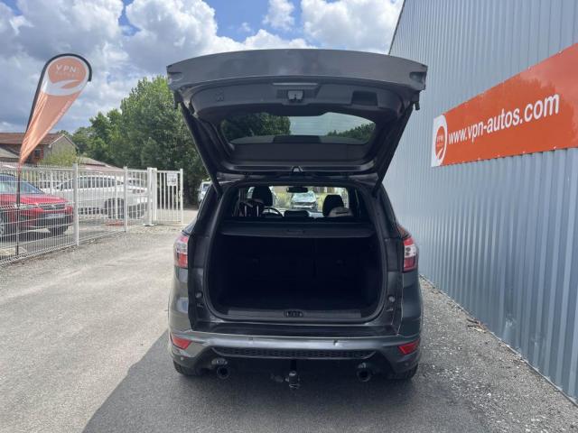 Ford Kuga image 1