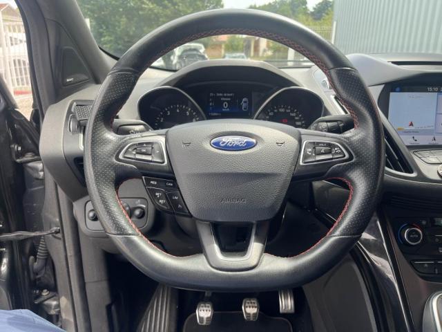 Ford Kuga image 5