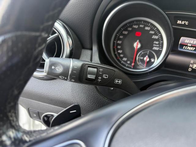 Mercedes Benz Gla image 4