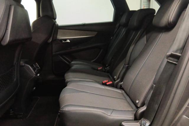 Peugeot 5008 image 8