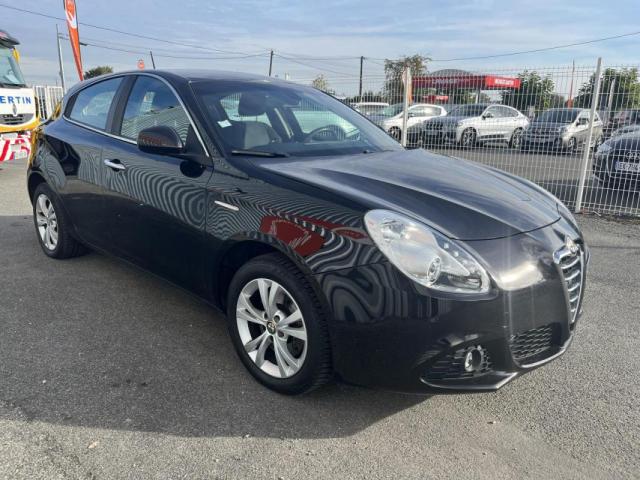 Alfa Romeo Giulietta image 6
