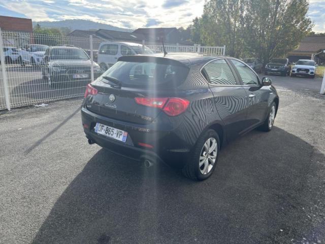 Alfa Romeo Giulietta image 5