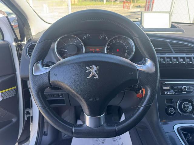 Peugeot 3008 image 2