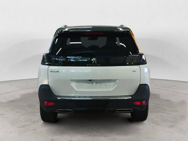 Peugeot 5008 image 4