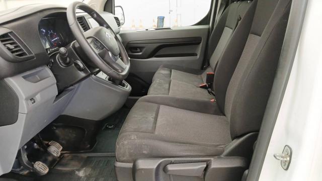 Citroen Jumpy image 8