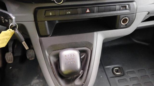 Citroen Jumpy image 6