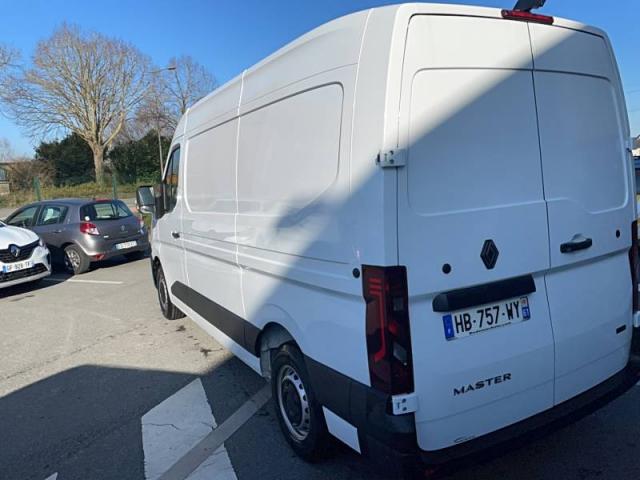 Renault Master image 1