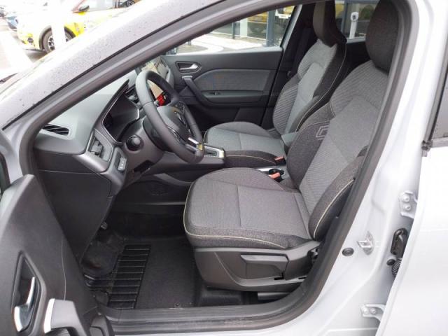 Renault Captur image 8