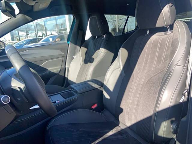 Peugeot 408 image 9