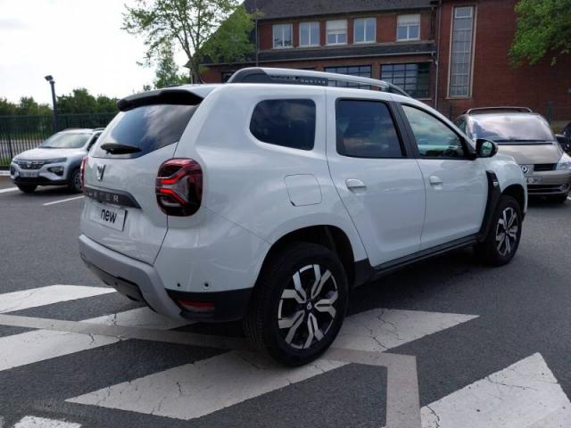 Dacia Duster image 9
