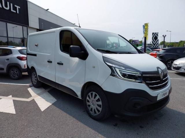 Renault Trafic image 2