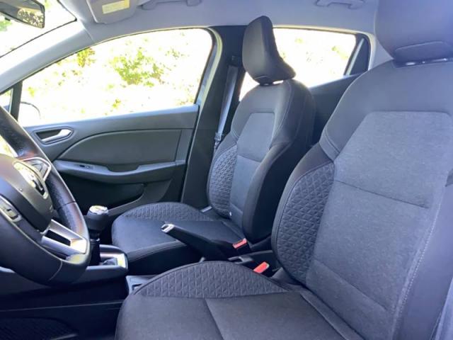 Renault Clio image 9