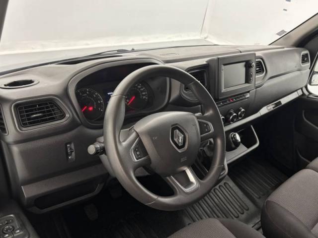 Renault Master image 8