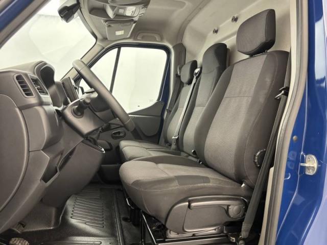 Renault Master image 4