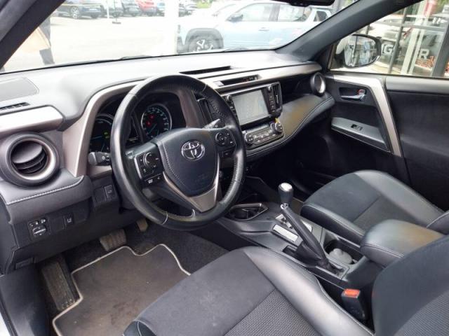 Toyota Rav4 image 8