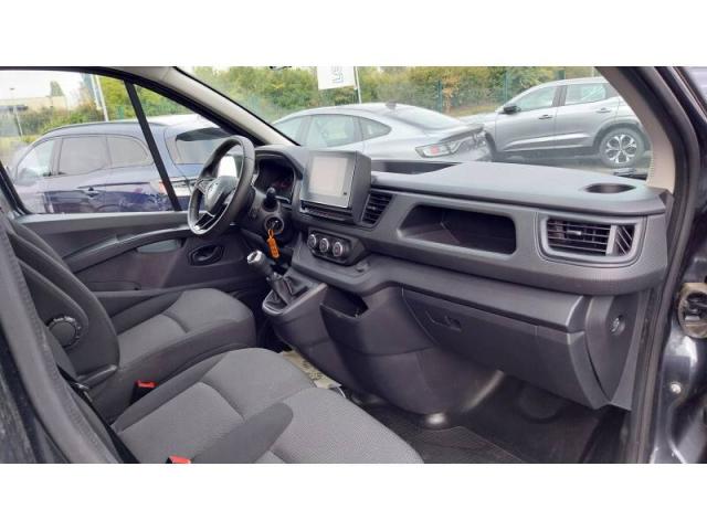 Renault Trafic image 9